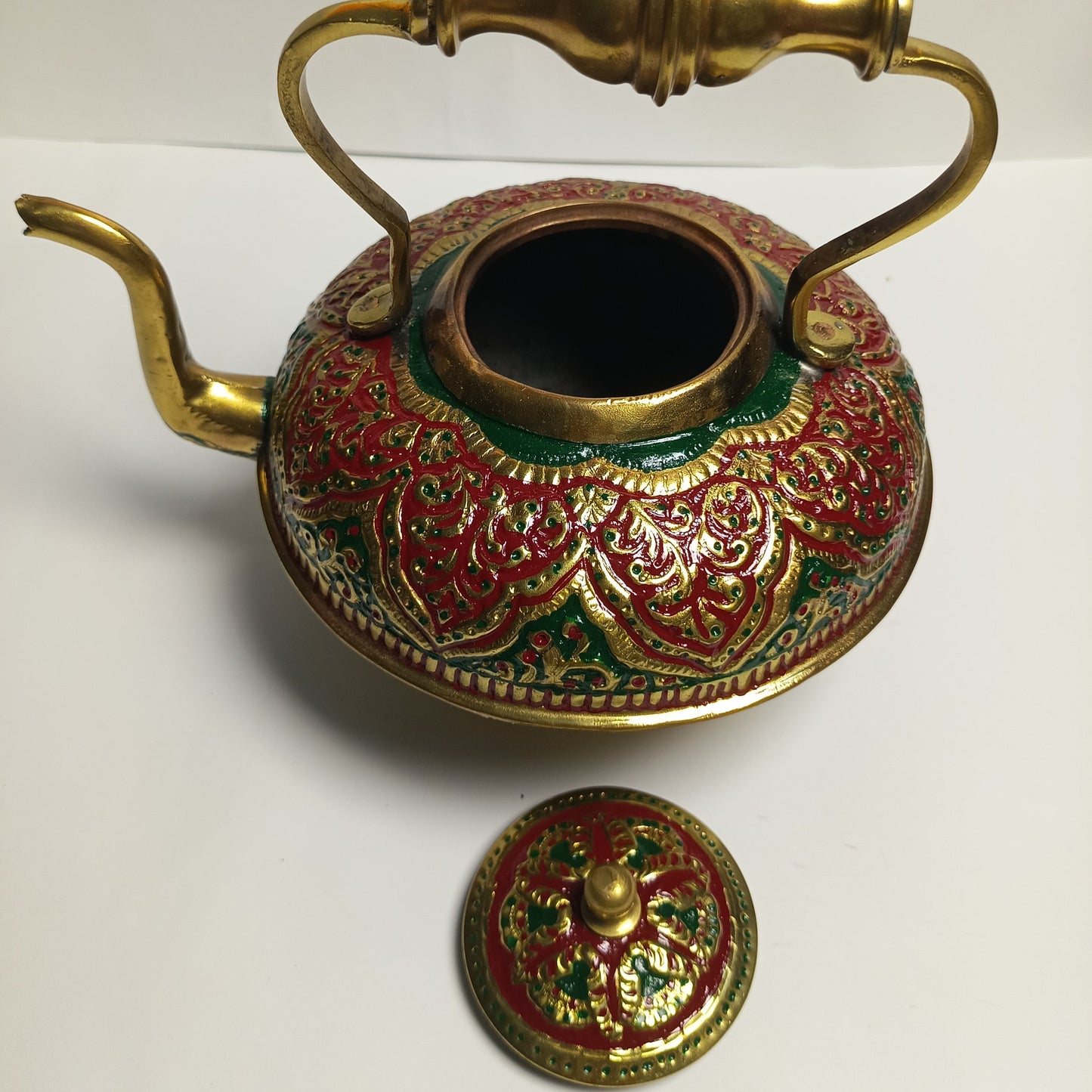 Antique Brass Teapot – A Timeless Heritage Piece
